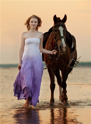 女生讲述私密照被前男友发境外论坛